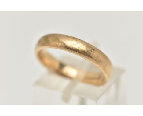 A 9CT GOLD BAND RING, plain polished yellow gold courted band, approximate width 4mm, hallmarked 9ct Birmingham, ring size N 