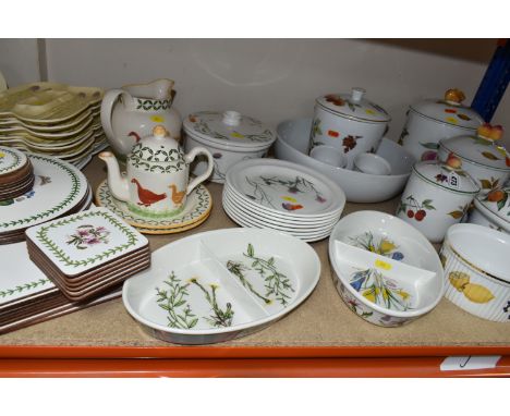 A QUANTITY OF TABLEWARES ETC, to include Royal Worcester Evesham and Evesham Vale storage jars and casserole dish, Portmeirio
