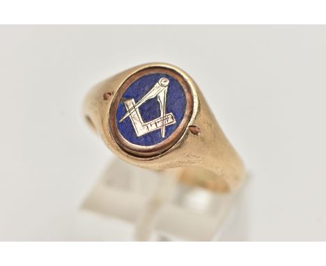 A 9CT GOLD MASONIC SWIVEL SIGNET RING, blue enamel detail with Masonic logo, polished gold with monogram engraving to the obv