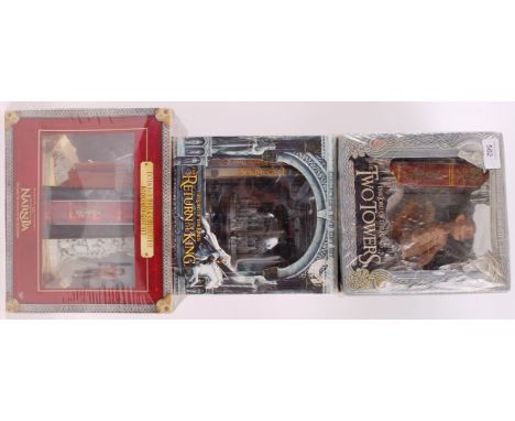 COLLECTORS SETS; 3x sealed unopened cult film DVD collectors box sets - Narnia (with bookends), and 2x Lord Of The Rings DVD 