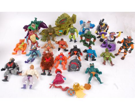 MASTERS OF THE UNIVERSE; A good collection of 25+ Masters Of The Universe action figures and accessories to include Skeletor,