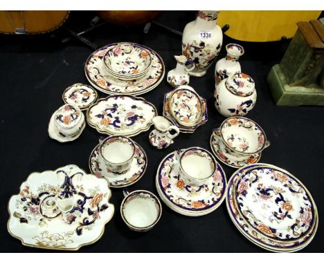 Large collection of Mason's Mandalay design ceramics including teacups and saucers, vases, plates etc. Not available for in-h