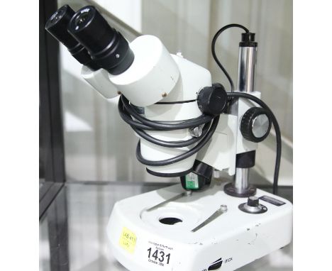 Binocular microscope, un-named. P&amp;P Group 3 (£25+VAT for the first lot and £5+VAT for subsequent lots) 