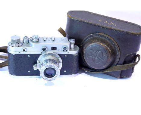 Zopkwic vintage Russian camera with case. P&amp;P Group 2 (£18+VAT for the first lot and £3+VAT for subsequent lots) 