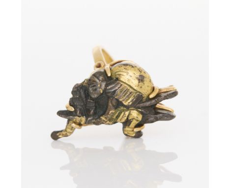 14k yellow gold ring set with Japanese shakudo menuki. Menuki are small decorative elements made of shakudo (a Japanese alloy