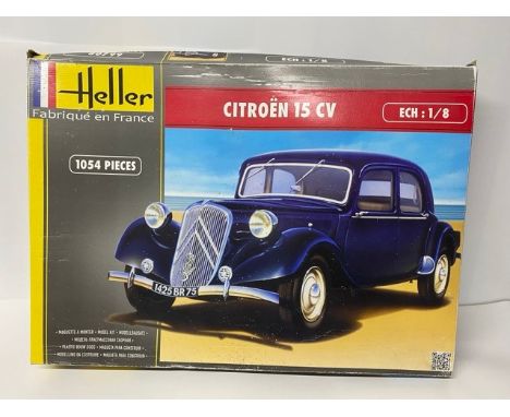 Heller Citroen 15CV - 80799 - 1/8 Scale. (3400g). Unbuilt, box is squashed, but inside the kit appears untouched.Box dimensio