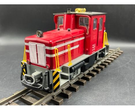 G-Scale LGB 2061 0-4-0 Diesel switcher locomotive Red/White livery electric No box, Tested Runner(1500g) Condition Report - L