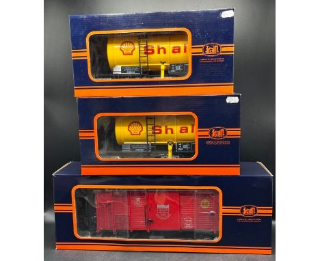 G Scale RC Train two 757-5806 'Shall' Fuel Tank wagons and Train (Newqida) 757-5804 Box Car with Sliding Door 'Railway Expert