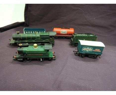 A Triang Hornby 00 gauge 4-6-0 loco & tender 4983, a similar tank engine and three wagons