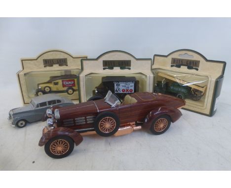 A good quality Franklin Mint scale model of the 'Tulipwood' Hispano Suiza and four other models.