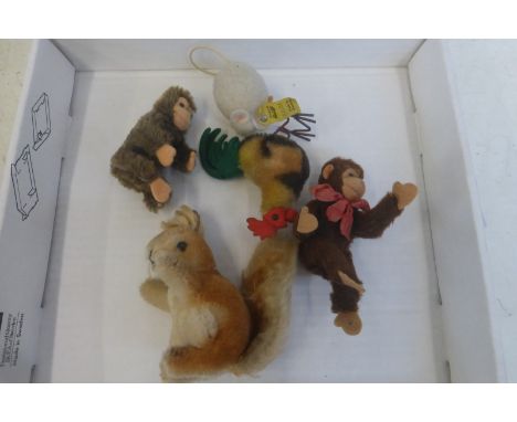 A selection of early Steiff soft toys to include a mouse with original label, as well as a part tinplate cockerel.