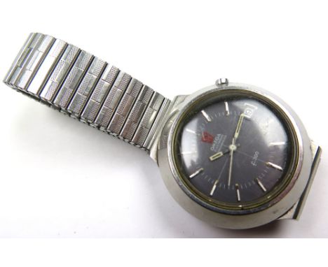Omega Seamaster Chronometer Electronic F300 Hz gentlemans stainless steel, the circular dial with baton hours and date apertu