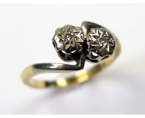 18ct Gold Ring set with 2 diamonds size K weight 3.1 grams 