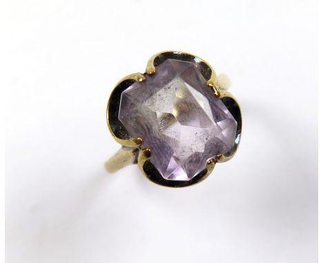 9ct Gold Ring set with large Amethyst size N weight 3.6 grams