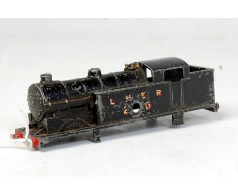 A prewar Hornby Dublo clockwork DL7 tank engine body only (a/f)
