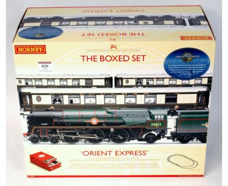 A Hornby R1038 'Orient Express' boxed set containing Merchant Navy class engine and  tender, 3 Pullman Cars, controller and s