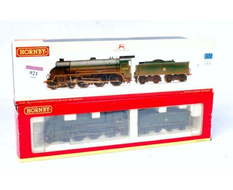 Hornby R2581 BR green class N15 engine and tender 'Sir Gawain', factory weathered (G-BG)