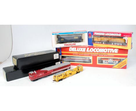 American H0-Bachmann Northern 4-8-4 engine and tender with smoke (G-BG), Spectrum EMC gas-electric (Doodlebug) Rock Island (M