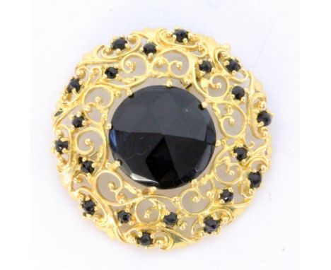   ANTIKE BROSCHE um 1900  750/000 Gelbgold mit schwarzem Jadeit. D.35mm, Brutto ca. 10g        AN ANTIQUE BROOCH circa 1900 7