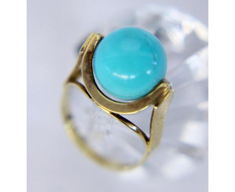   DAMENRING  585/000 Gelbgold mit Türkis. Ringgr. 56, Brutto ca. 6g        A LADIES RING 585/000 yellow gold with turquoise. 
