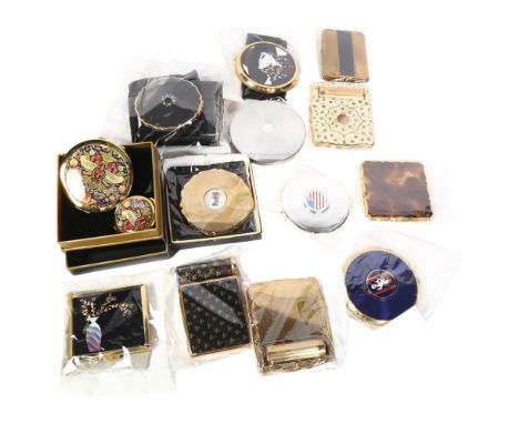 Various Vintage compacts 