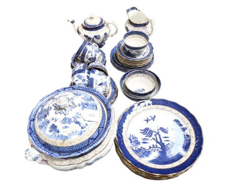 Booths Real Old Willow pattern tea set with teapot, and matching vegetable tureen, and dessert plates 