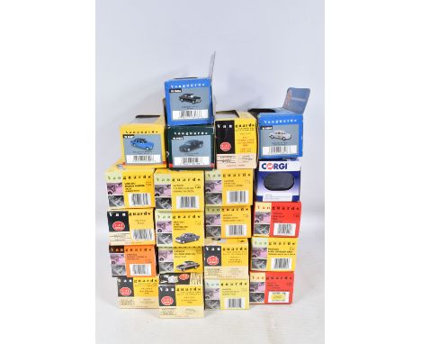 A TRAY CONTAINING TWENTY BOXED LLEDO VANGUARDS DIECAST MODEL VEHICLES, to include models VA05205, VA06400, VA05002, VA06303, 