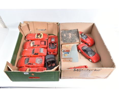 A QUANTITY OF UNBOXED AND ASSORTED 1/18 SCALE SPORTS CAR MODELS, majority are models of various Ferrari cars by Bburago, also