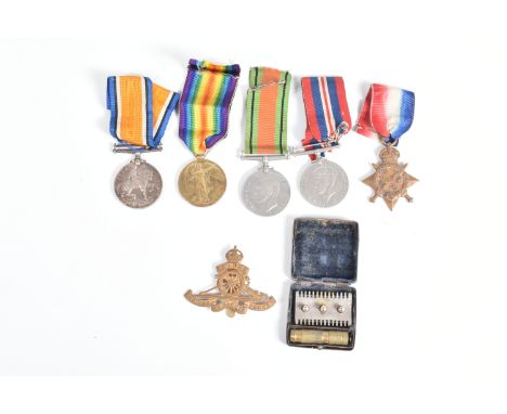 A WWI TRIO OF WARWICKSHIRE YEOMANRY MEDALS, TWO WWII MEDALS, A CAP BADGE AND A TRAVEL RAZOR, the trio of WWI medals are corre