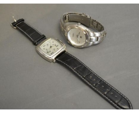 A Fossil Stainless Steel Gentlemen's Wrist Watch together with a King Quartz Gentlemen's Wrist Watch 
