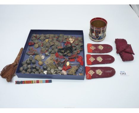 A quantity of Military Buttons and Badges to include; Order of The Bath, General Service Military button, a 125th Napier Rifl