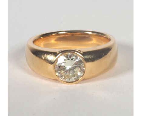 SOLITÄRRING, verlaufende Schiene, Brillant à ca zwischen 1,2 und 1,25ct in Zargenfassung, VSI, Light Yellow, Beschau, MZ, ca 