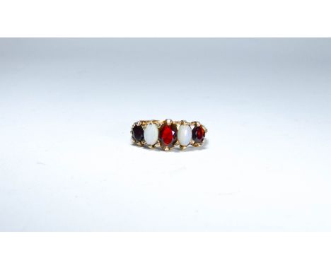 9ct yellow gold 5 stone garnet and opal ring, ring size O, weighing approximately 4.1g