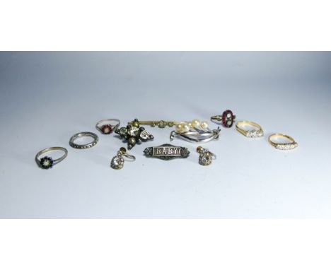 14 kt CZ set dress ring, five further ladies dress rings, antique paste brooch, drop earrings, vintage Baby brooch etc, 11 pi