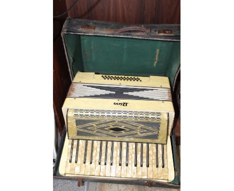 A VINTAGE 'RIOS' ACCORDION WITH CASE