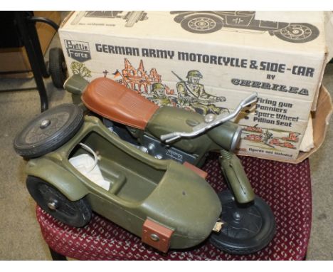 A BOXED CHERILEA GERMAN ARMY MOTORCYCLE AND SIDE CAR TOGETHER WITH A TIN PLATE LORRY TOY