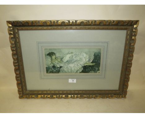 A WILLIAM RUSSELL FLINT PRINT IN A CARVED WOODEN GILT FRAME - H 13 CM BY W 28 CM