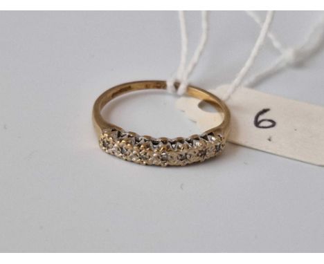 A Seven Stone Ring 9Ct Size M 1.3 Gms