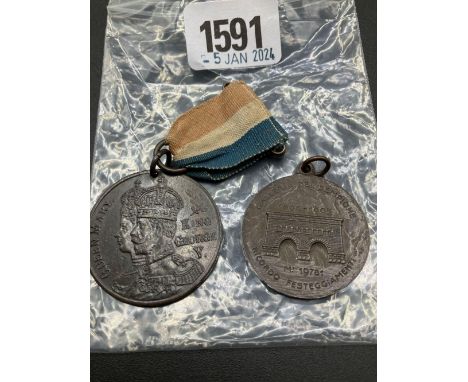 2 Bronze Medallions