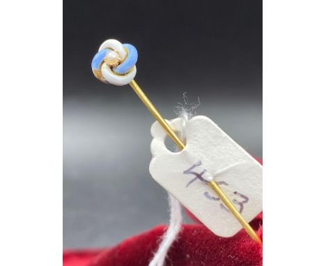 A Antique Enamel Pearl Stick Pin With Blue And White Rope Twist Detail