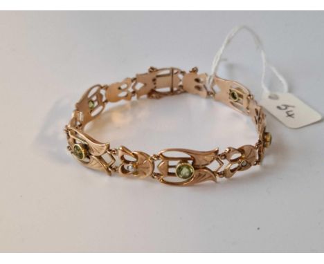 A Art Nouveau Rose Gold Peridot And Pearl Bracelet 9Ct 7 Inch 9.4 Gms