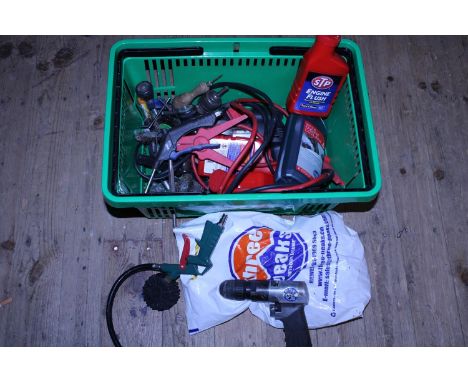 A box of misc tools etc, shipping unavailable 