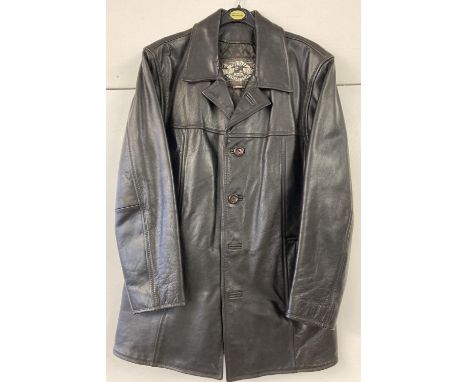 A gents black leather jacket by The Vali Collection, size small. With button fastening and 2 front pockets. 