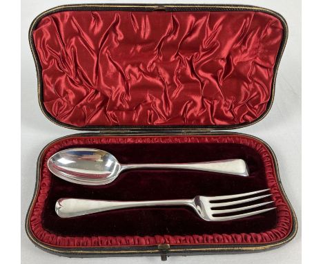 A cased Victorian silver fork and spoon by Robert Stebbings, London 1896. Total weight approx. 61.4g. 