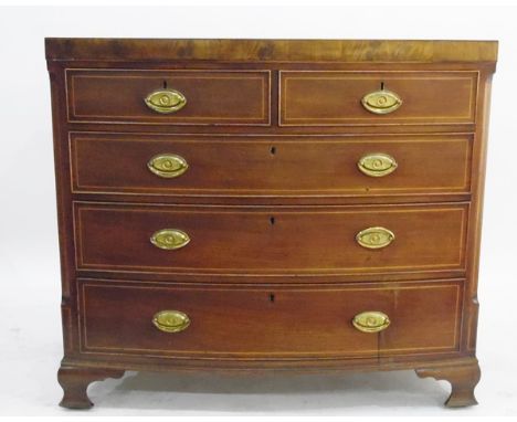 Georgian mahogany bowfront chest of drawers, with satinwood stringing, two short and three long graduated drawers, with oval 