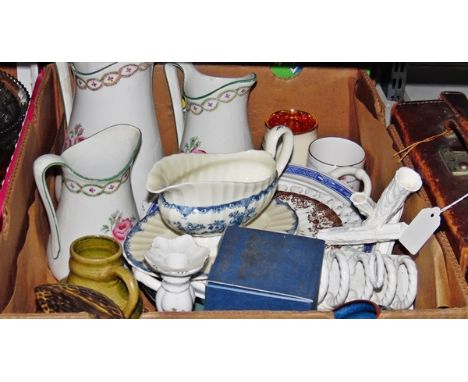 Quantity of ceramics and glassware including Royal Worcester 'Mansfield' three graduated Edwardian jugs, transfer printed wit