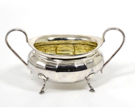 A Georgian style twin handled sucrier, Viners, Sheffield, 1930, 19cm wide over handles, 8.6ozt