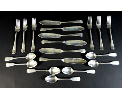 A group of Victorian and later silver flatware, comprising seven Victorian old English fiddle pattern teaspoons, with engrave