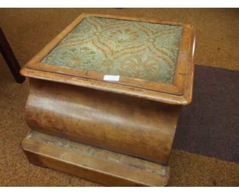 Victorian commode 