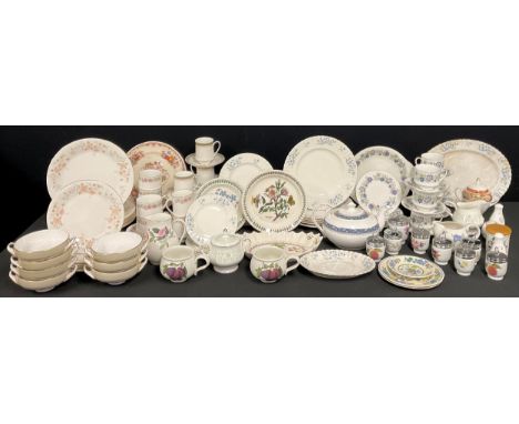 A Paragon Cherwell tea service for six, comprising cake plate, side plates, cups and saucers; other Paragon part tea services